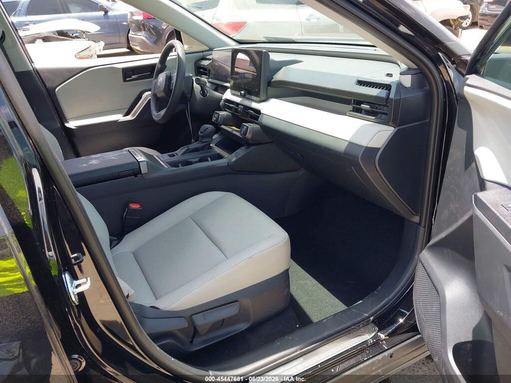 2T36DRBV9TW013809 2026 TOYOTA RAV4 photo no. 5