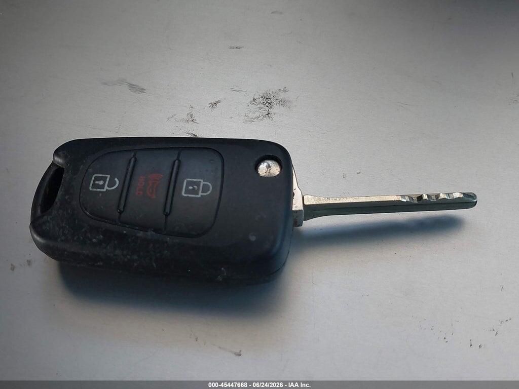 KNDJT2A58D7613157 2013 KIA SOUL photo no. 11