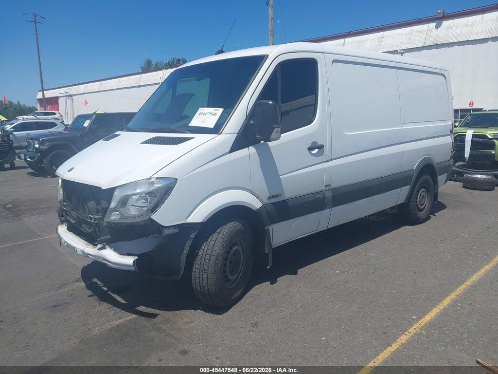 WD3PE7DC1E5902075 2014 MERCEDES-BENZ SPRINTER 2500 photo no. 2