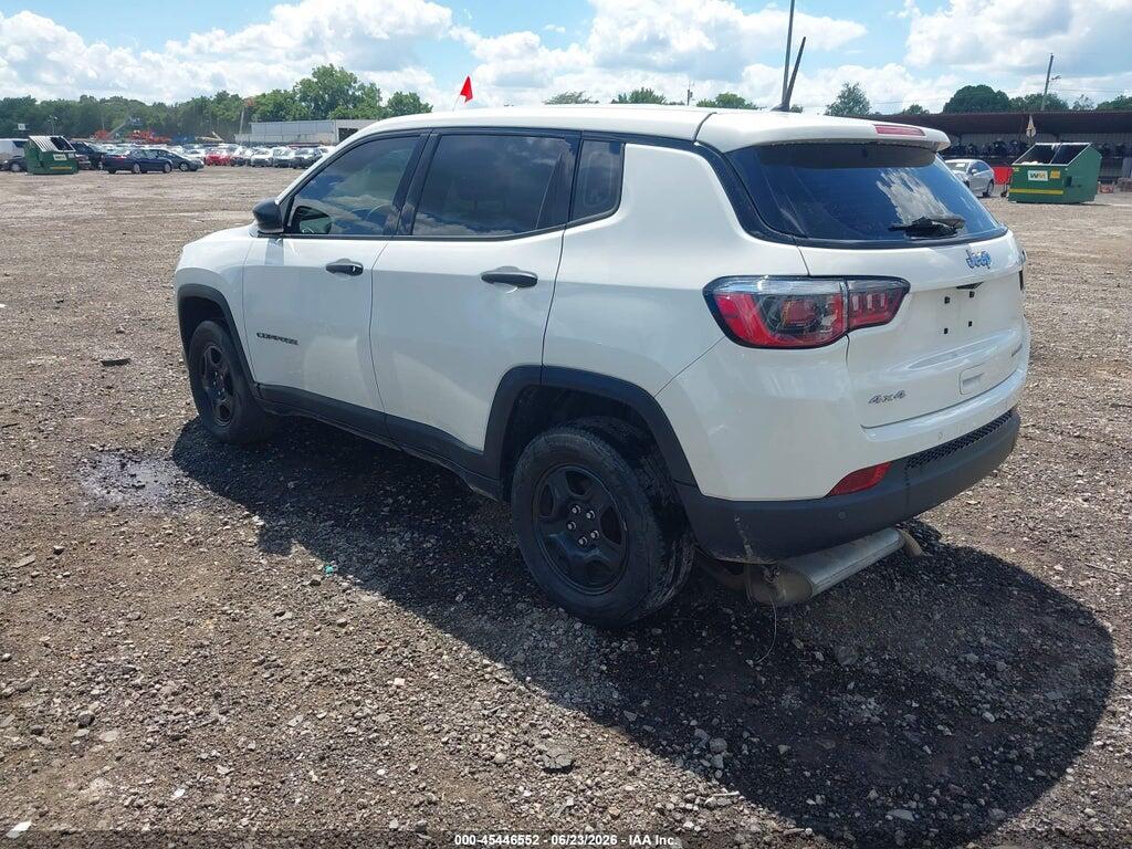 3C4NJDAB3JT361236 2018 JEEP COMPASS photo no. 3