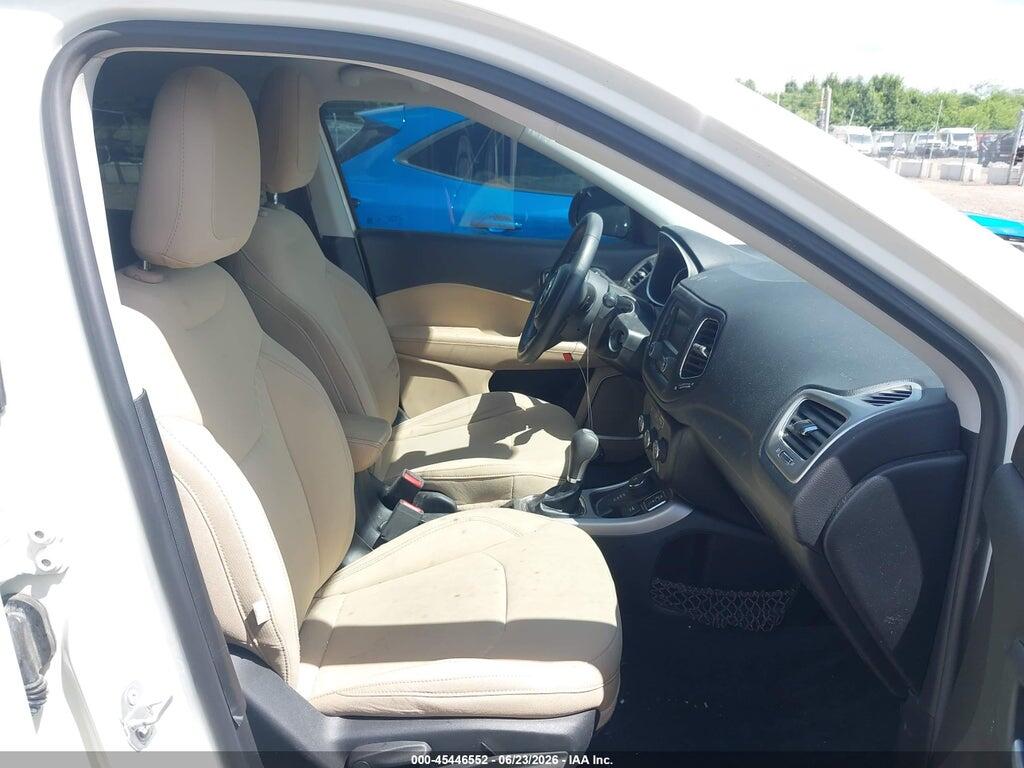 3C4NJDAB3JT361236 2018 JEEP COMPASS photo no. 5