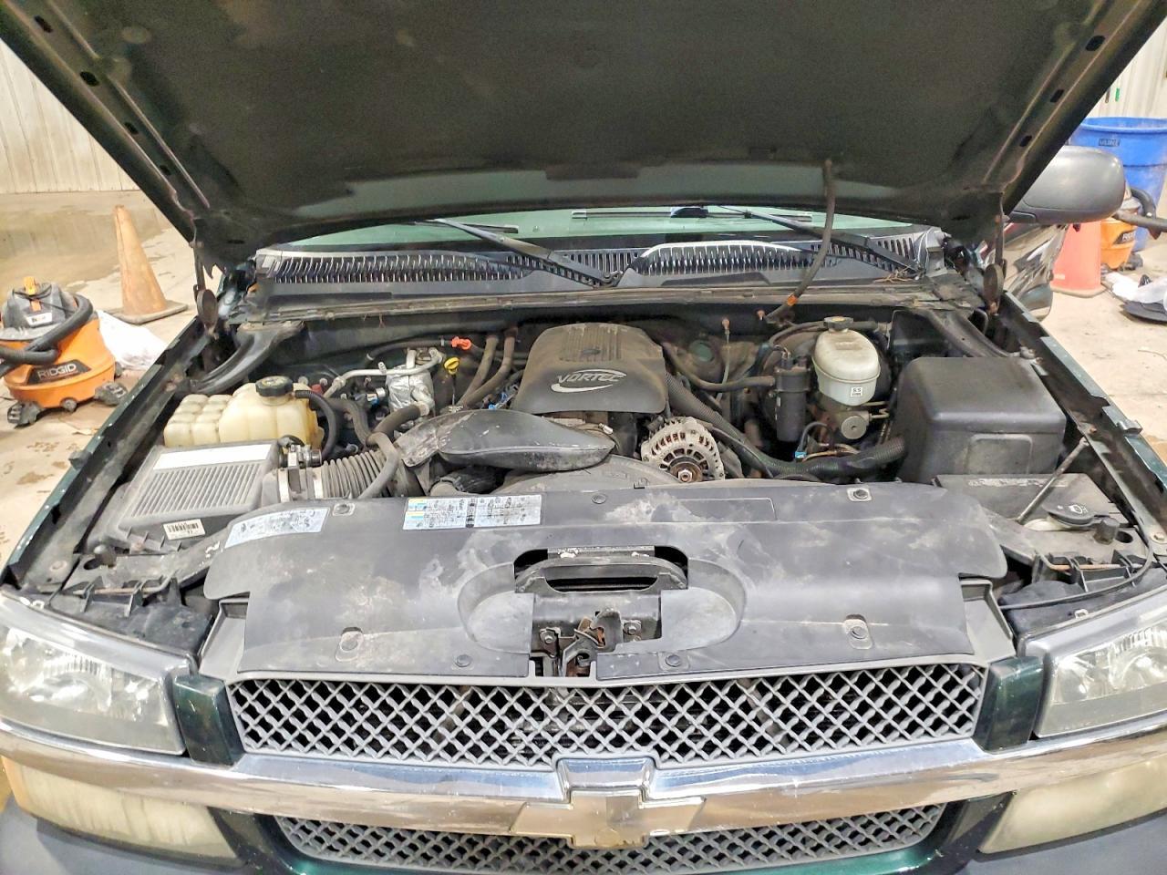 2004 CHEVROLET SILVERADO K1500 — Фото 11 из 13