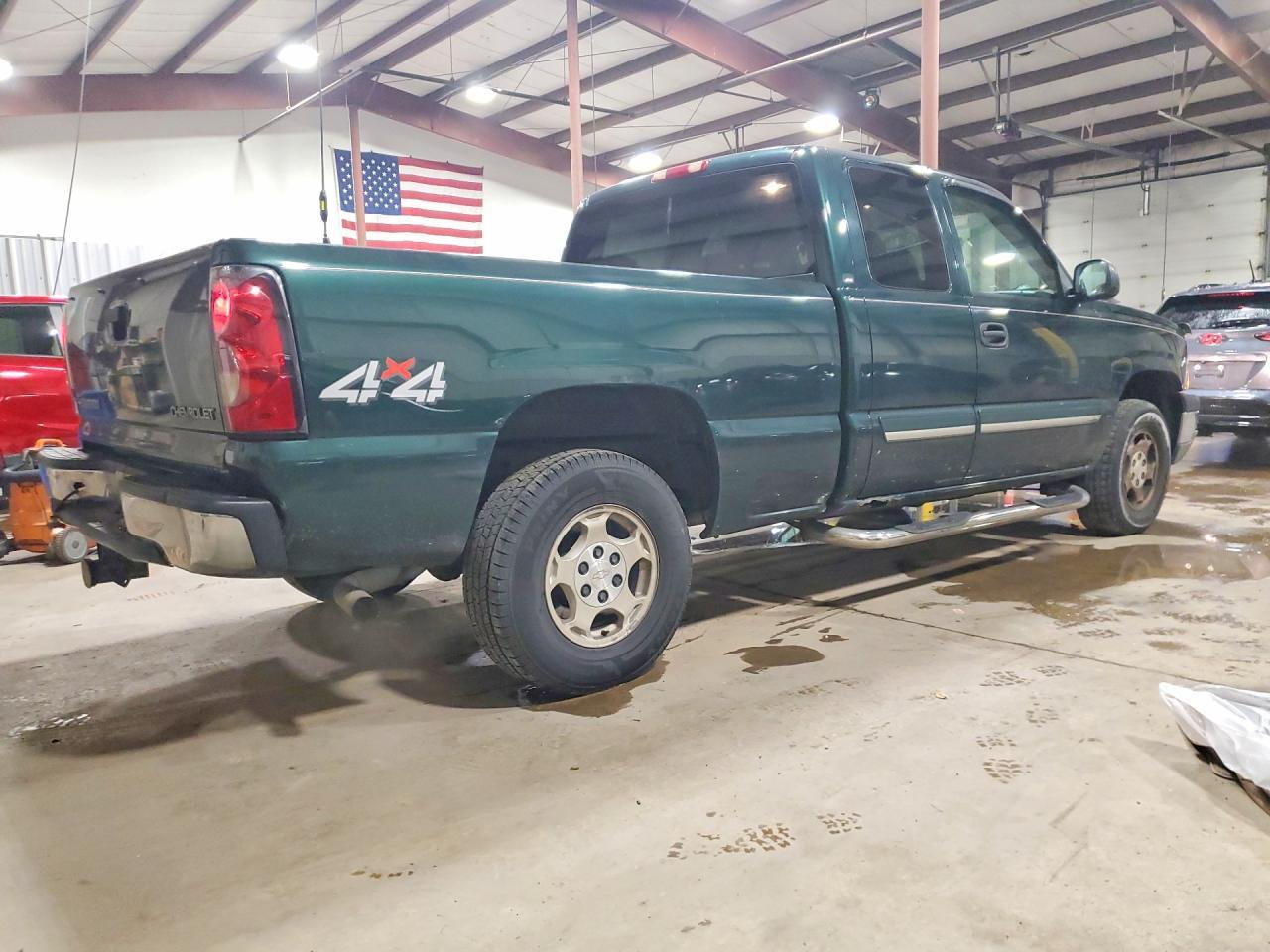 2004 CHEVROLET SILVERADO K1500 — Фото 3 из 13