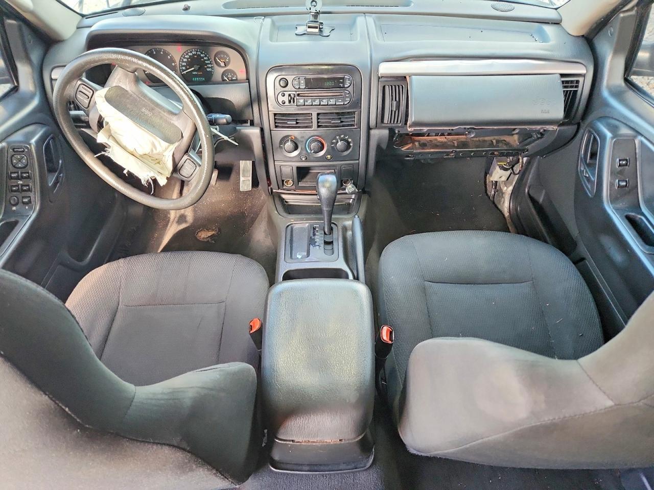 2004 JEEP GRAND CHEROKEE LAREDO — Фото 8 из 14