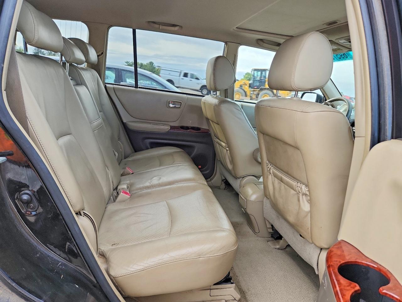 2004 TOYOTA HIGHLANDER LIMITED — Фото 11 из 13