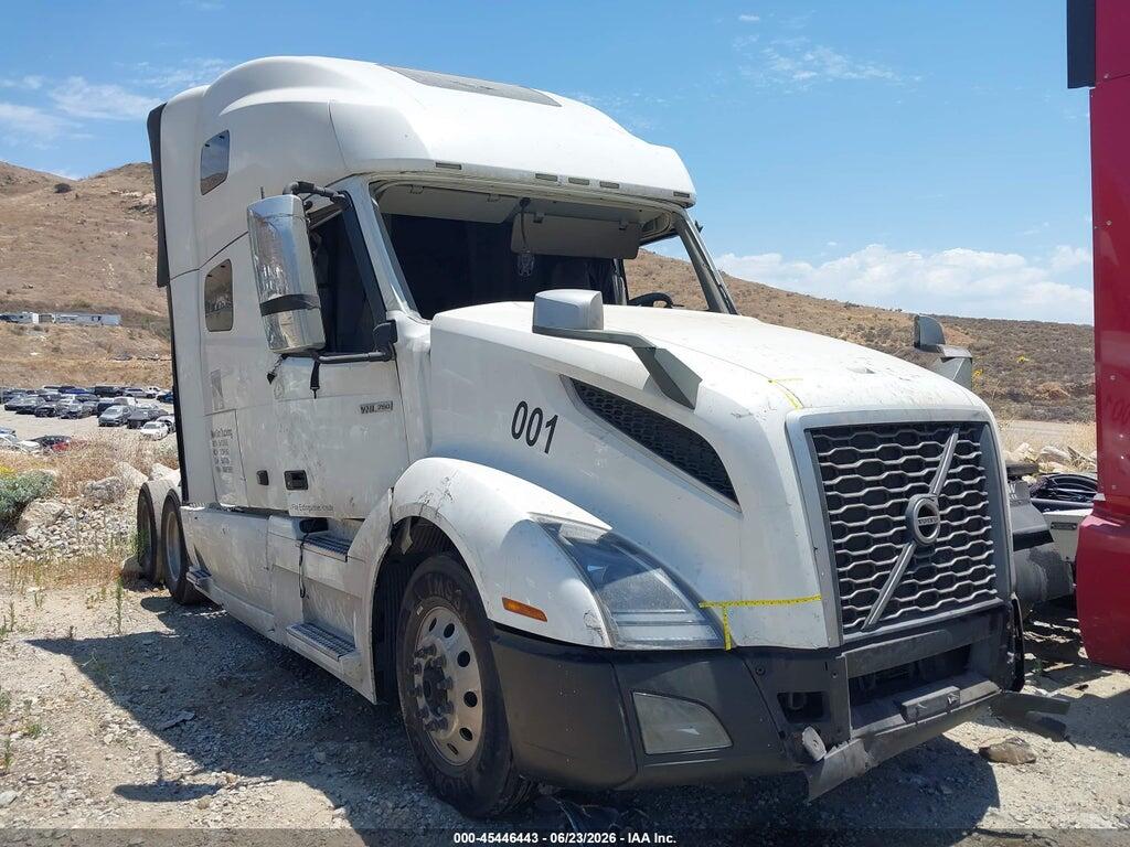4V4NC9EH4JN897591 2018 VOLVO VNL photo no. 1