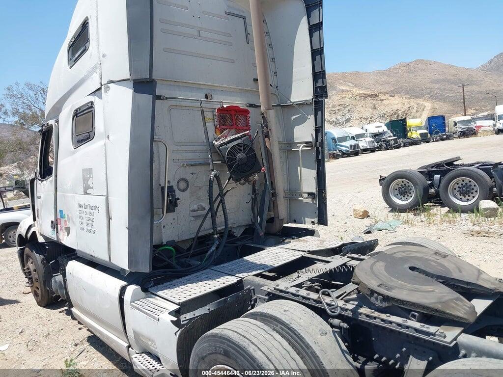 4V4NC9EH4JN897591 2018 VOLVO VNL photo no. 3
