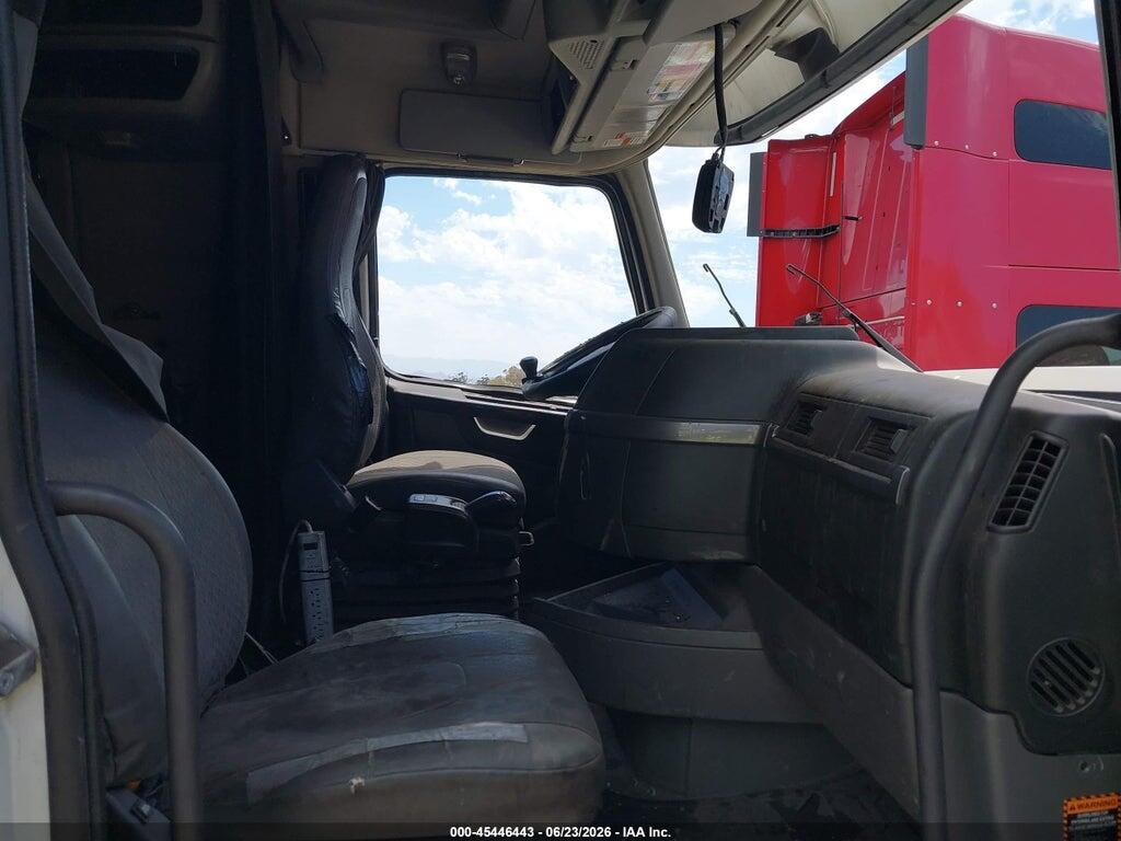 4V4NC9EH4JN897591 2018 VOLVO VNL photo no. 5