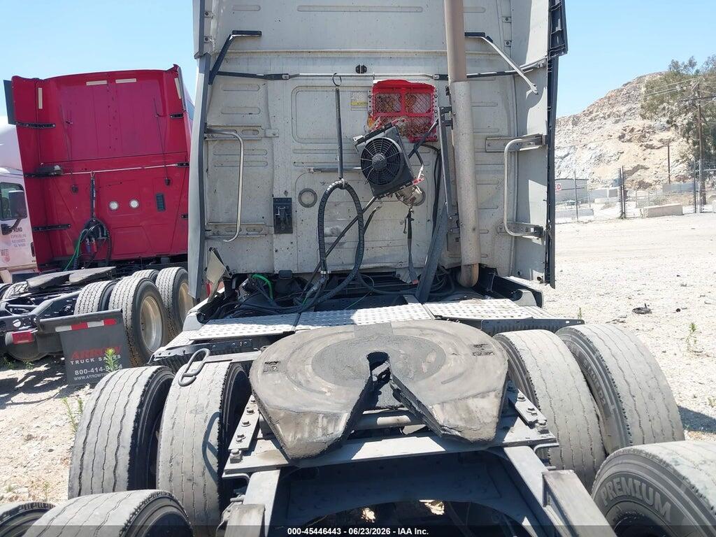 4V4NC9EH4JN897591 2018 VOLVO VNL photo no. 8