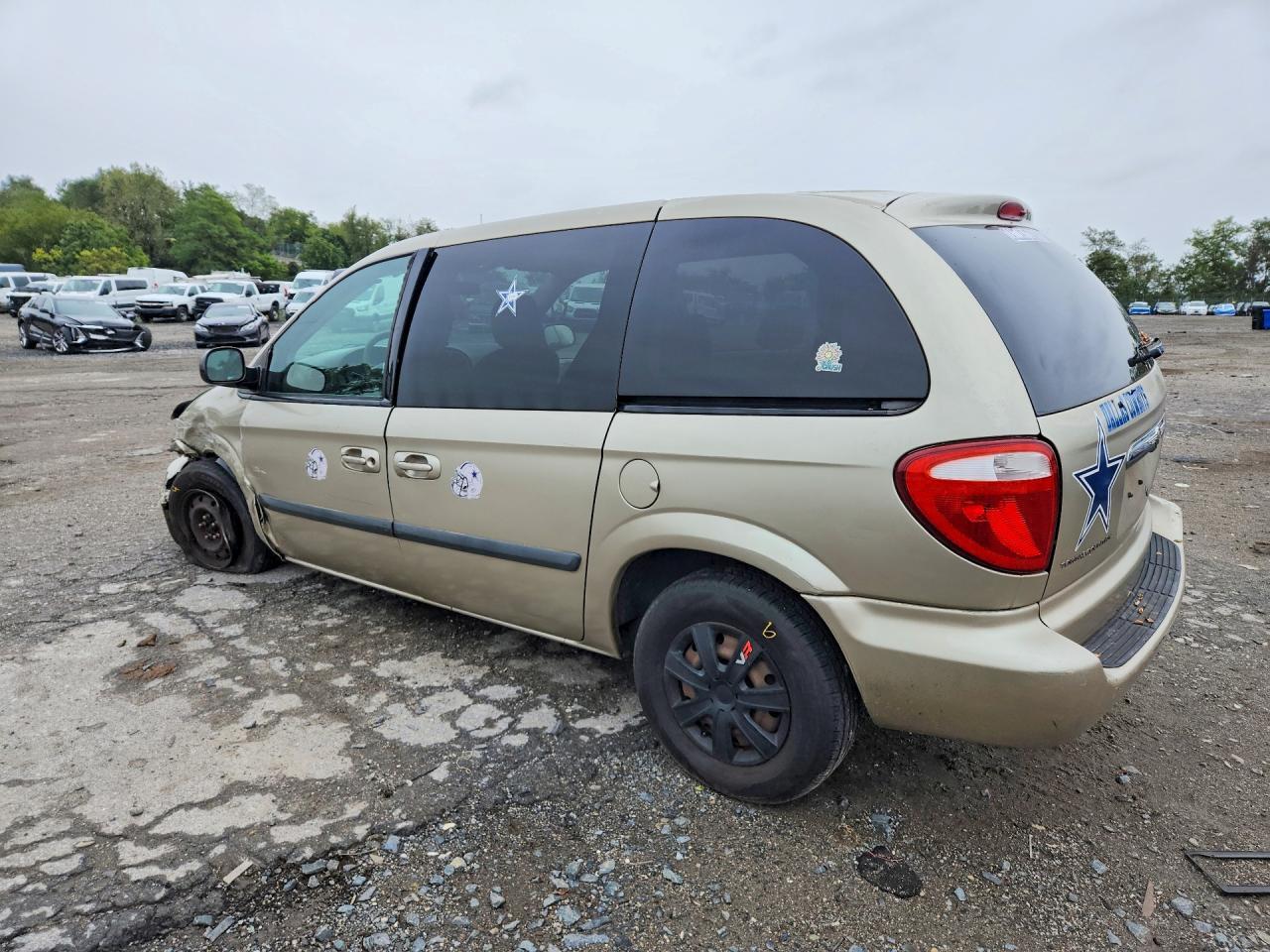 2005 CHRYSLER TOWN & COUNTRY — Фото 2 из 13
