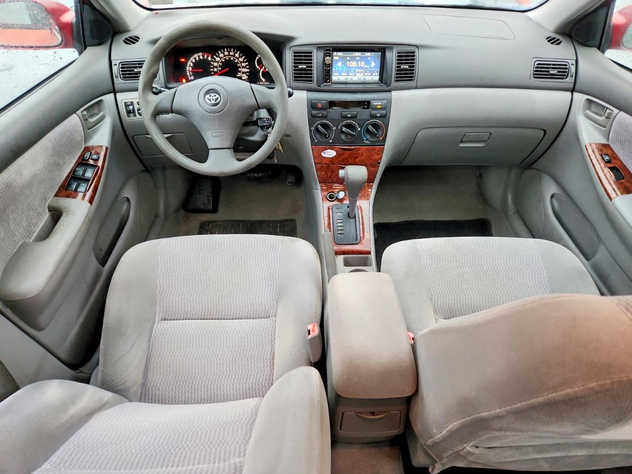 2005 TOYOTA COROLLA LE — Фото 8 из 12