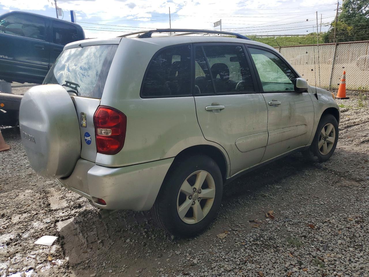 2005 TOYOTA RAV4 BASE — Фото 3 из 13