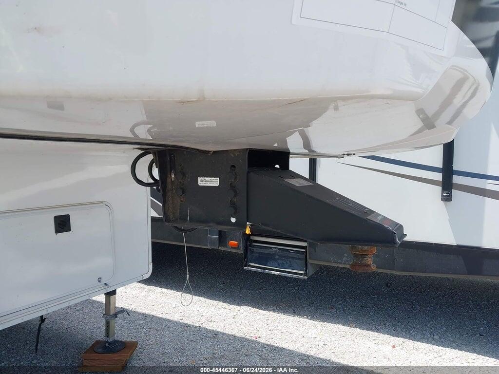 1UJCA0BR0S1BE0227 2025 JAYCO EAGLE RLC HT 29 5TH WHL TRAVEL TRAILER photo no. 10