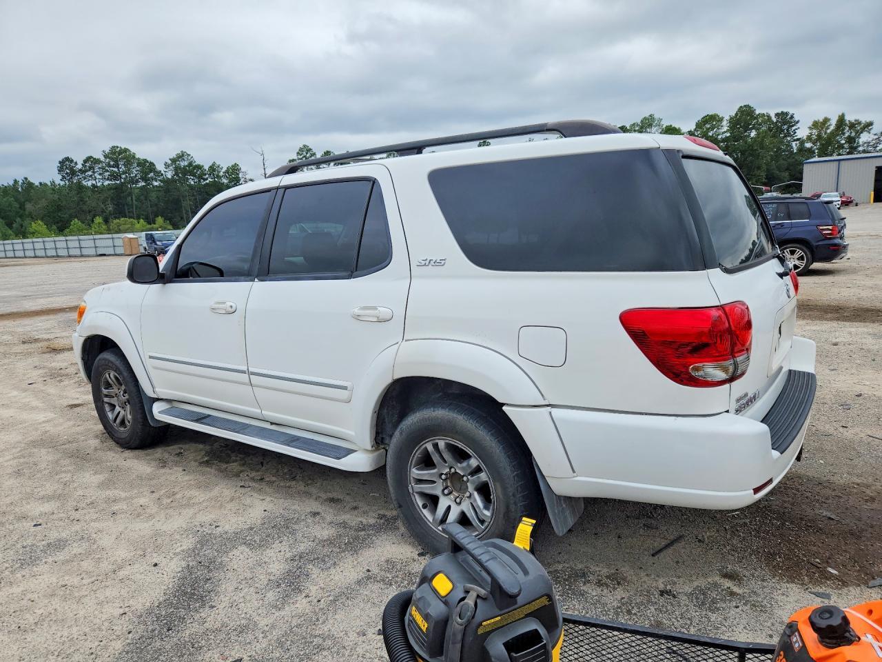2006 TOYOTA SEQUOIA SR5 — Фото 2 из 13
