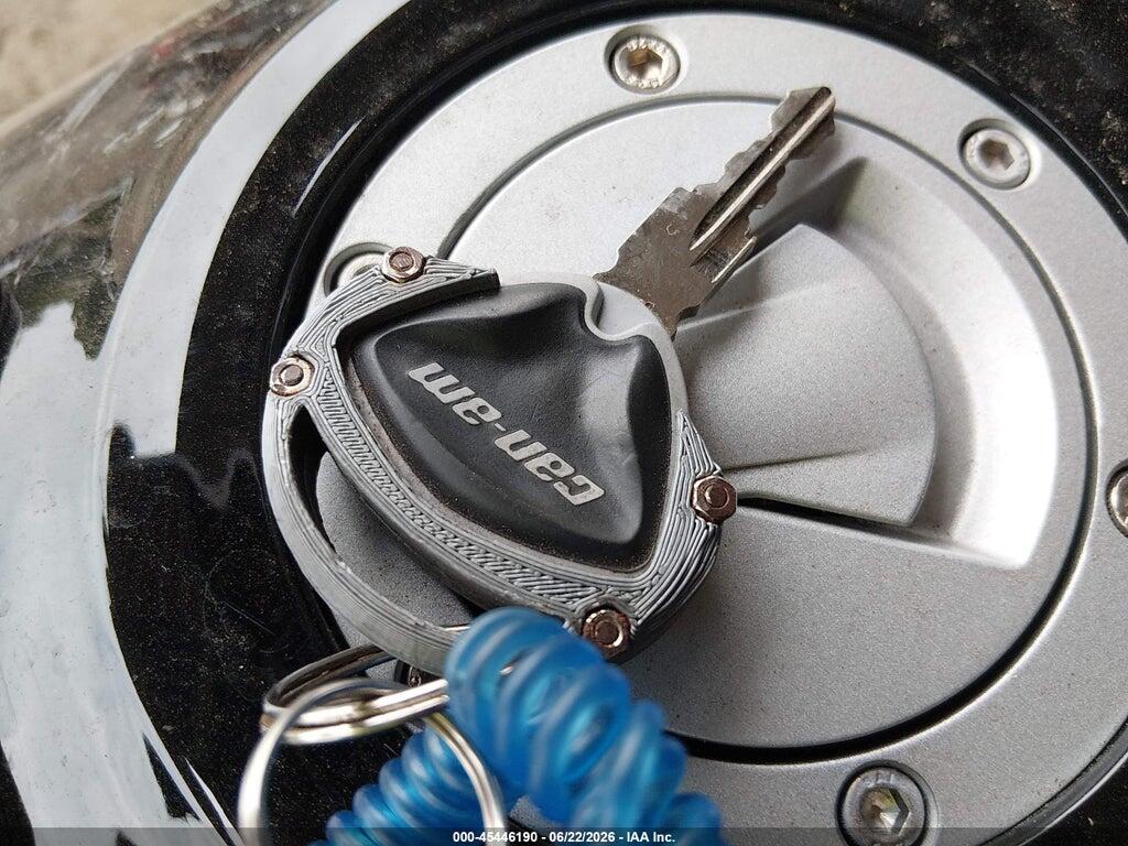 2BXREDD20NV000631 2022 CAN-AM SPYDER ROADSTER photo no. 11