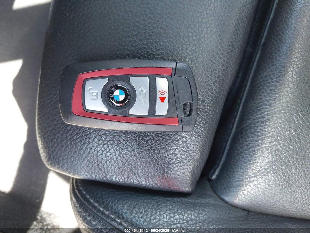 WBA8D9C56JA615423 2018 BMW 330I photo no. 11