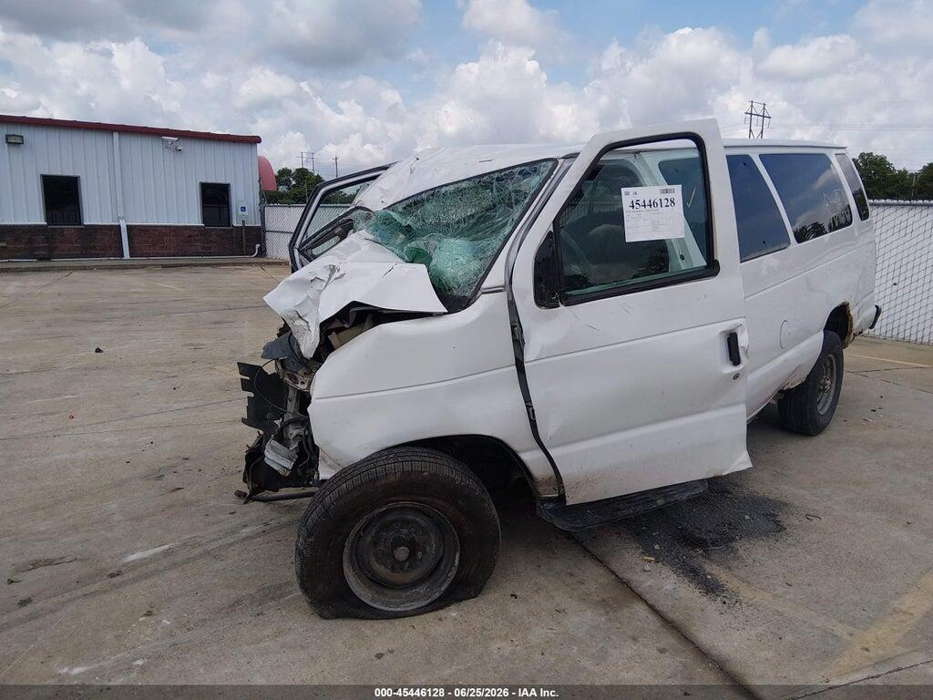 1FBSS3BL7BDB20518 2011 FORD E-350 SUPER DUTY photo no. 2