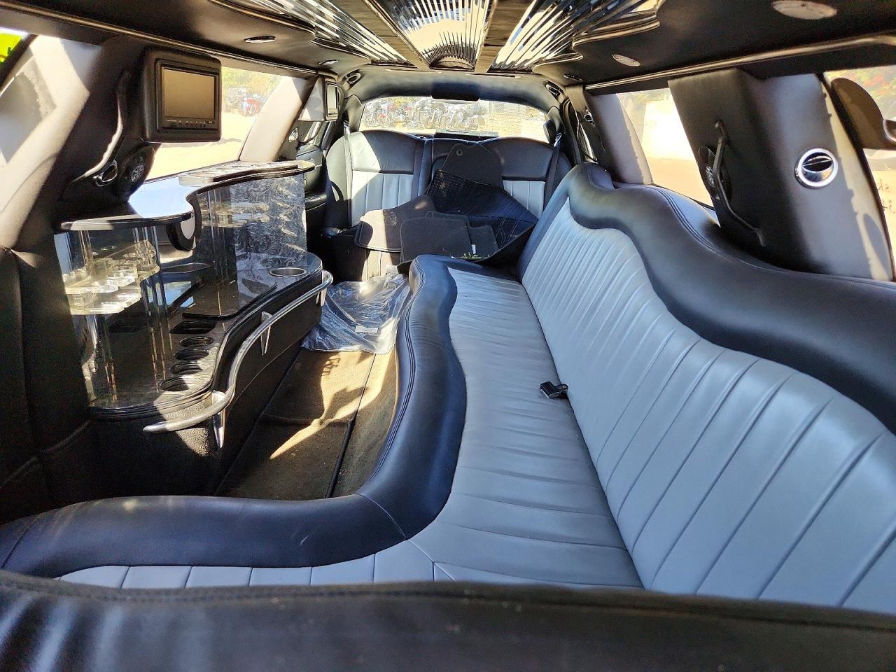 2008 LINCOLN TOWN CAR EXECUTIVE — Фото 10 из 13
