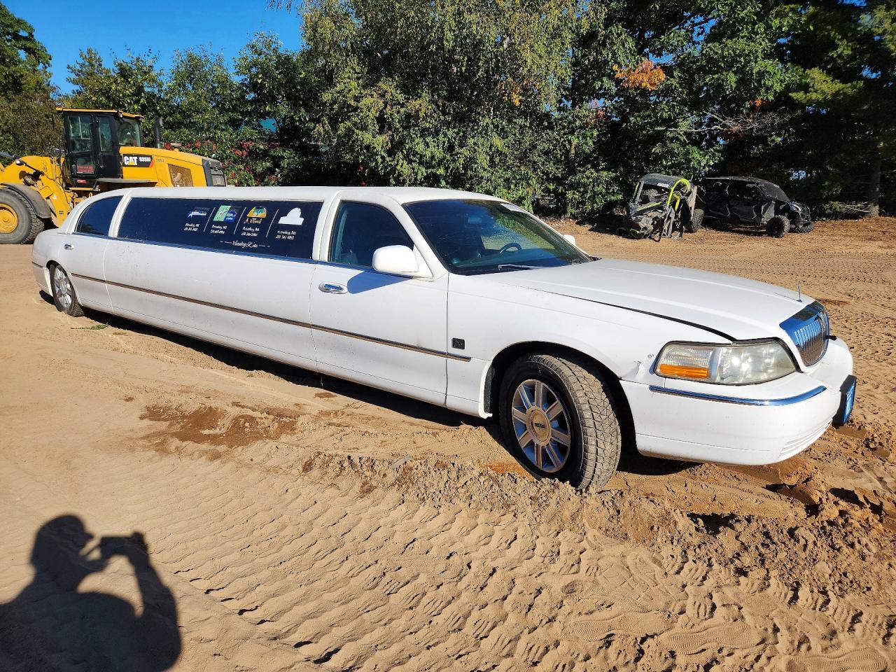 2008 LINCOLN TOWN CAR EXECUTIVE — Фото 4 из 13