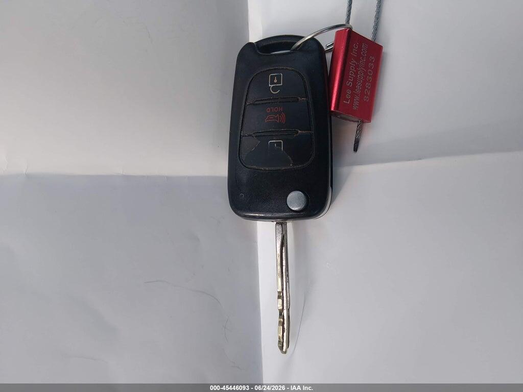 KNDJT2A63C7739126 2012 KIA SOUL photo no. 11