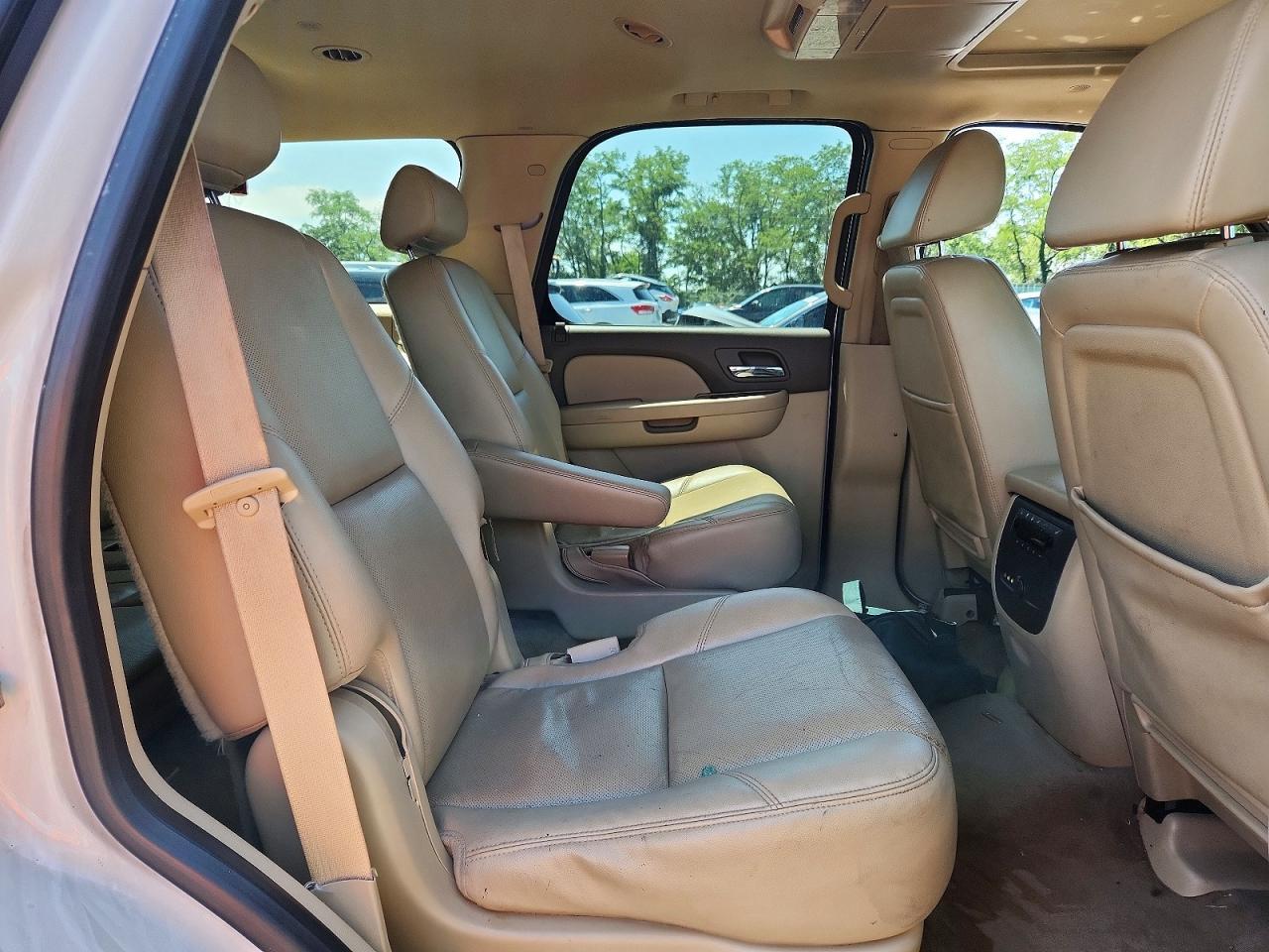 2009 CHEVROLET TAHOE K1500 LTZ — Фото 11 из 13
