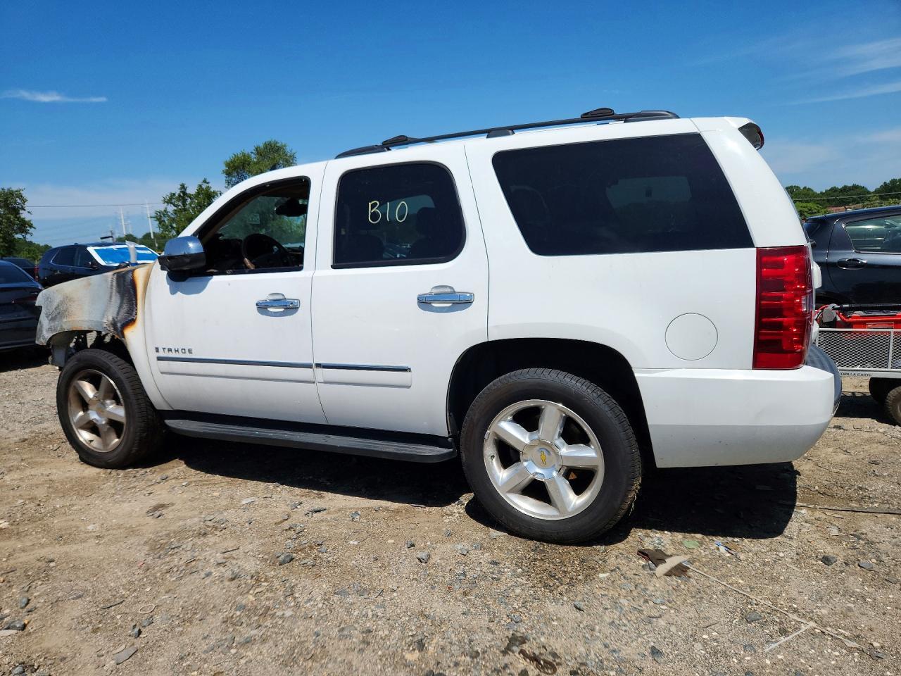 2009 CHEVROLET TAHOE K1500 LTZ — Фото 2 из 13