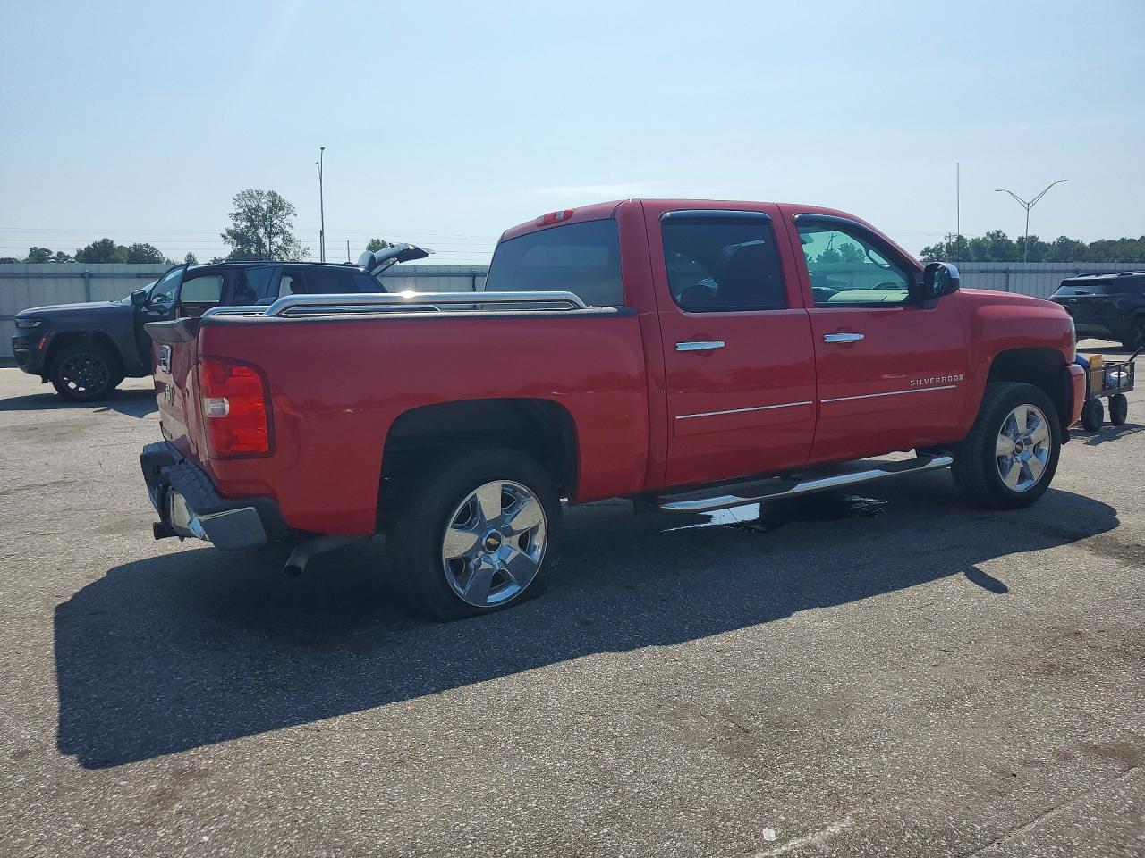 2009 CHEVROLET SILVERADO — Фото 3 из 12