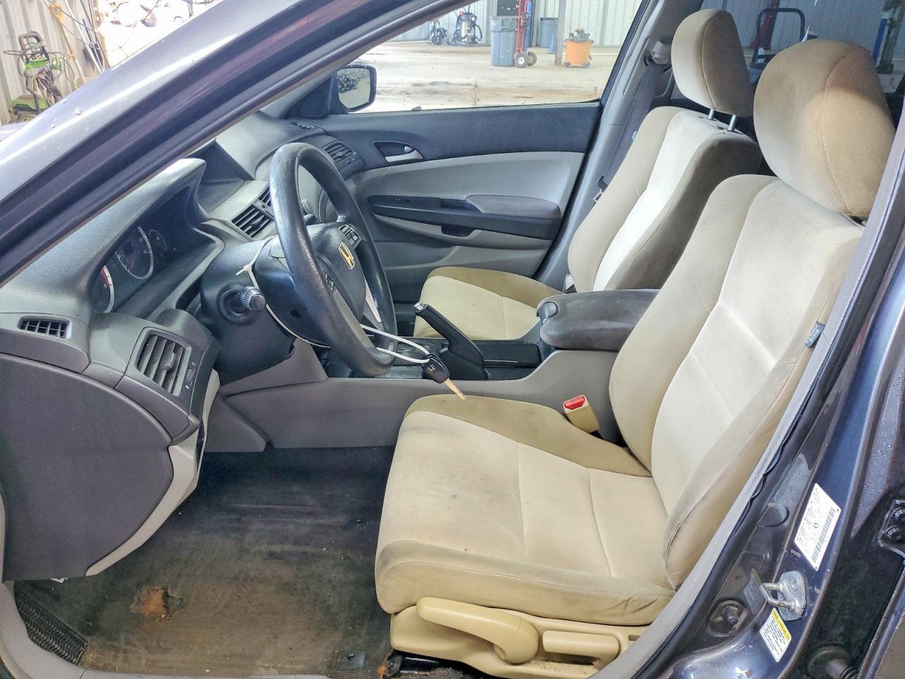 2009 HONDA ACCORD LX — Фото 7 из 12