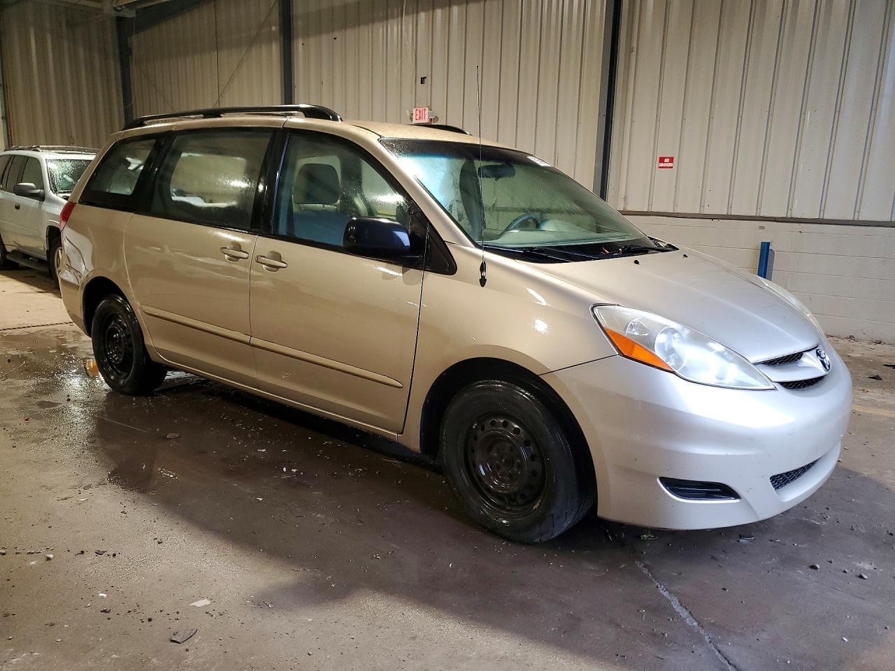 2009 TOYOTA SIENNA CE 7-PASSENGER — Фото 4 из 13