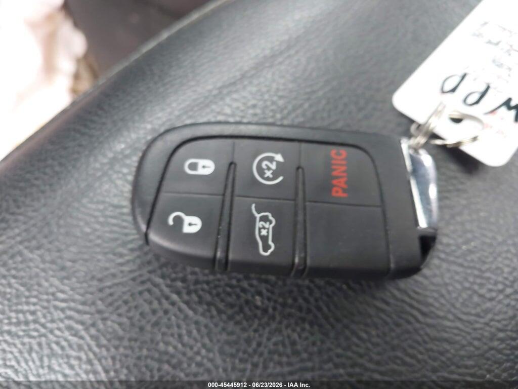 3C4NJDDB8KT828762 2019 JEEP COMPASS photo no. 11
