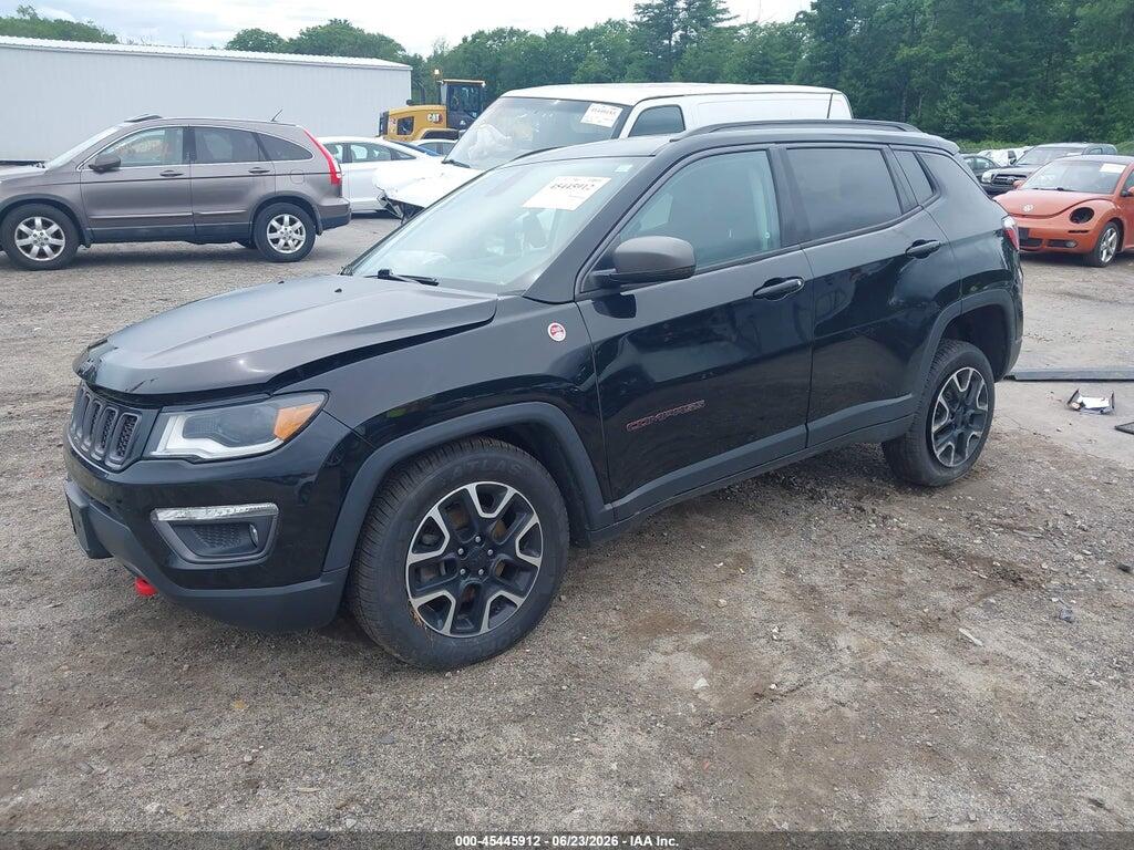 3C4NJDDB8KT828762 2019 JEEP COMPASS photo no. 2
