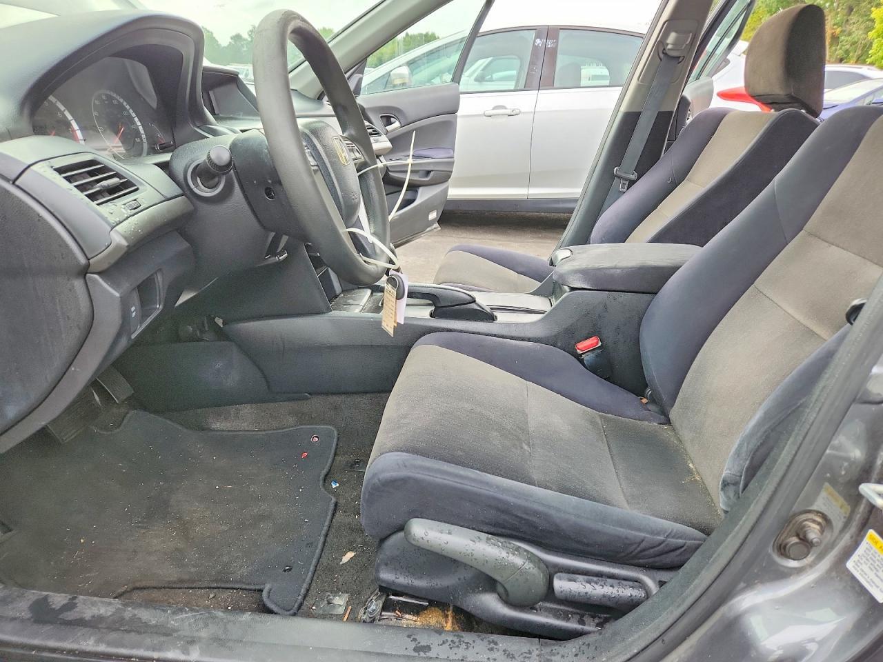 2010 HONDA ACCORD LX — Фото 7 из 13