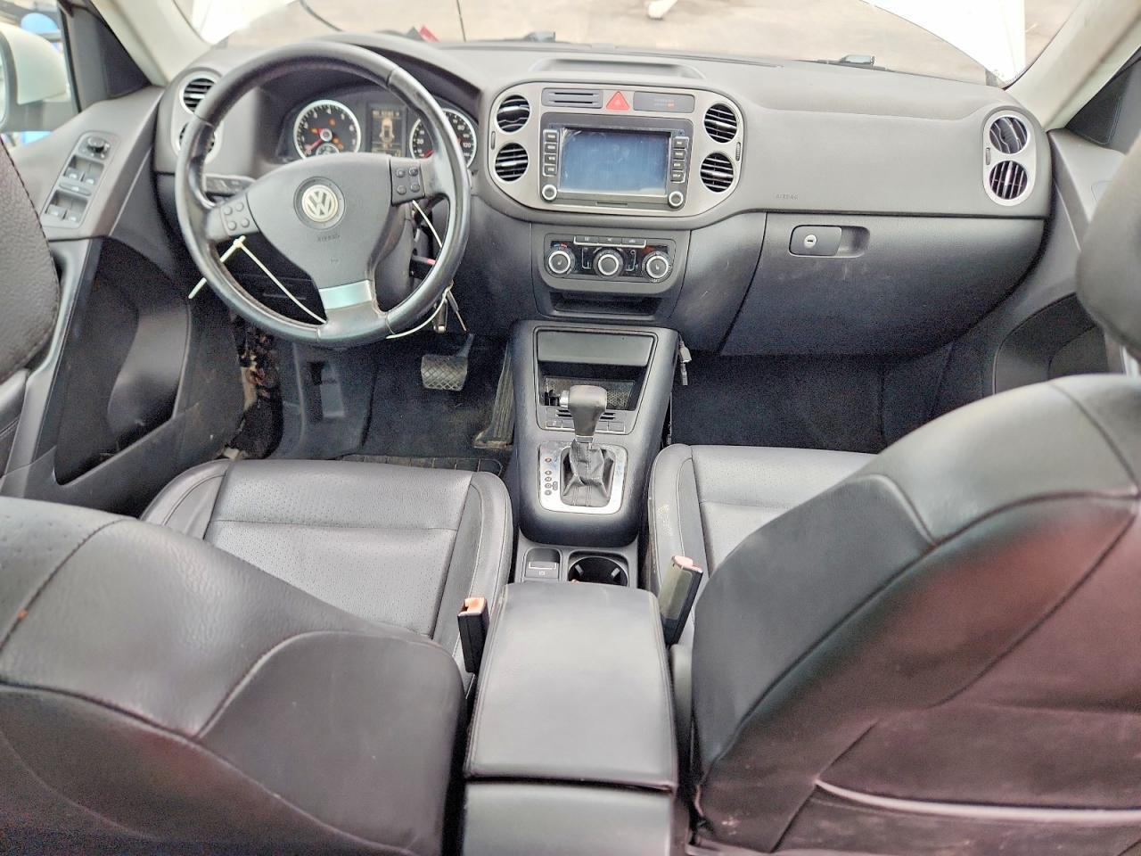 2010 VOLKSWAGEN TIGUAN SE — Фото 8 из 13
