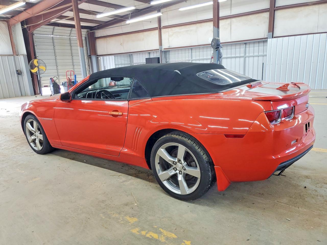 2011 CHEVROLET CAMARO LT — Фото 2 из 12