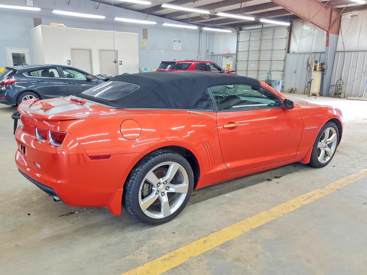 2011 CHEVROLET CAMARO LT — Фото 3 из 12