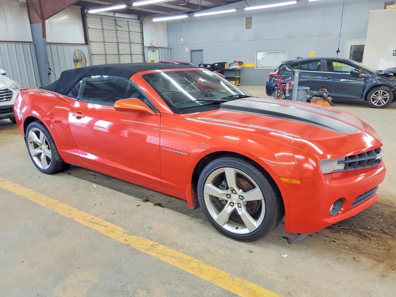 2011 CHEVROLET CAMARO LT — Фото 4 из 12