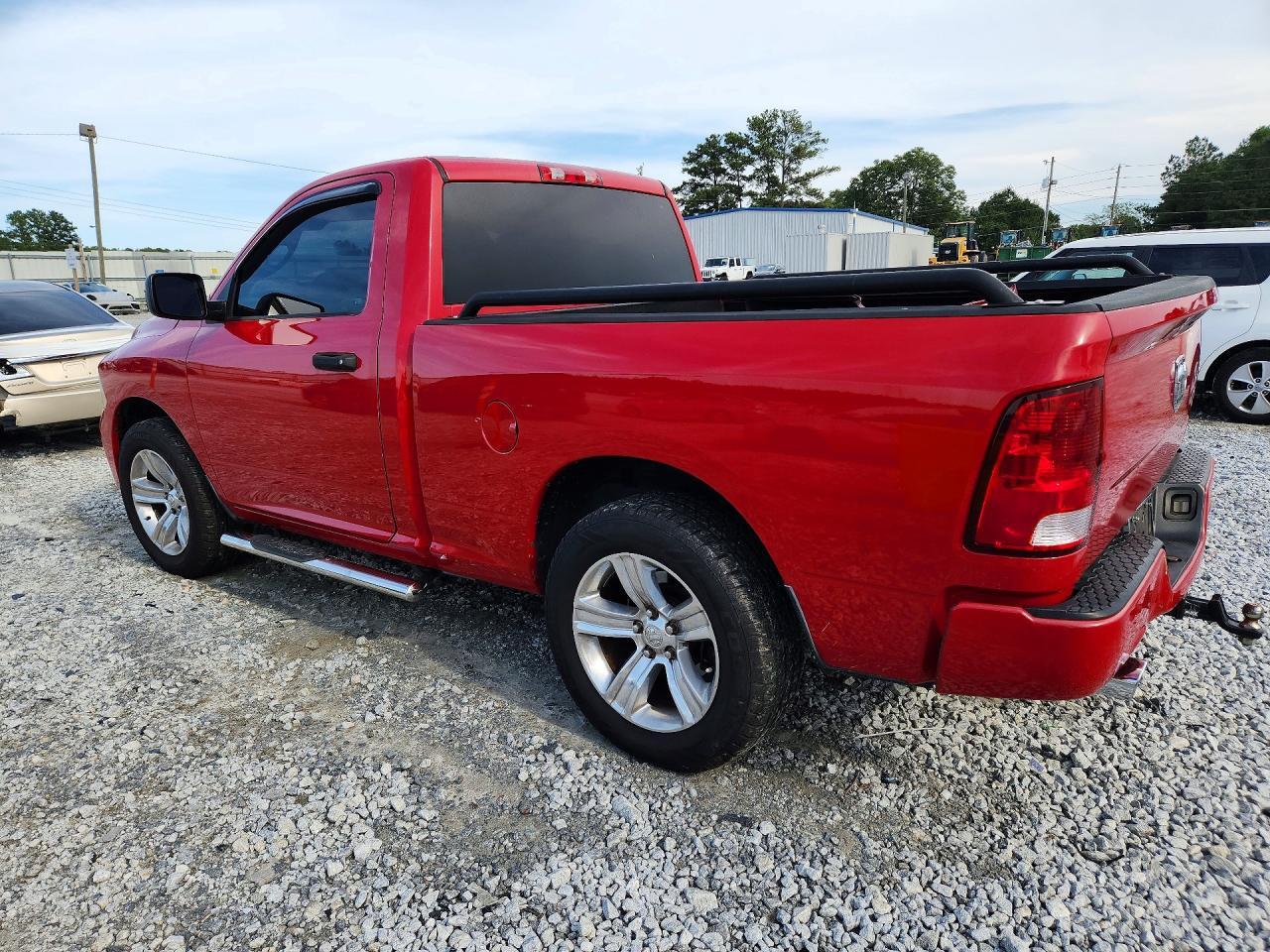 2011 DODGE RAM 1500 — Фото 2 из 13