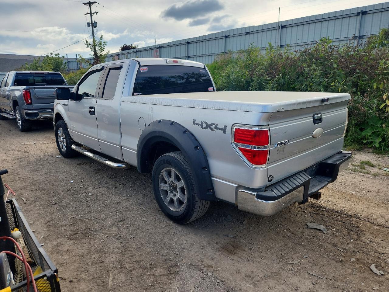 2011 FORD F150 SUPER CAB — Фото 2 из 12