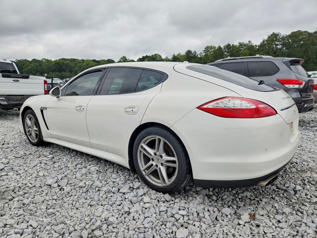 2011 PORSCHE PANAMERA 2 — Фото 2 из 12