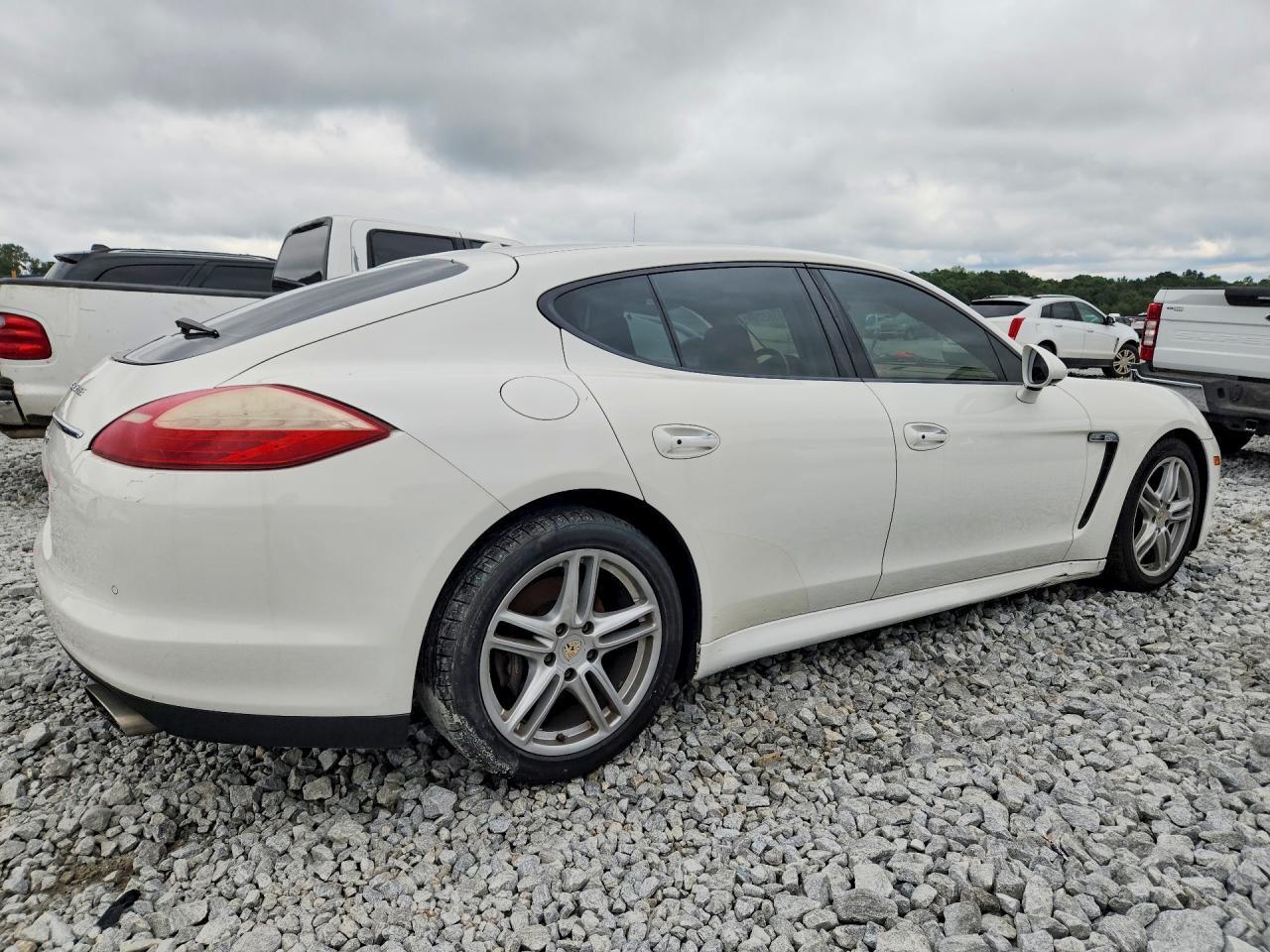 2011 PORSCHE PANAMERA 2 — Фото 3 из 12