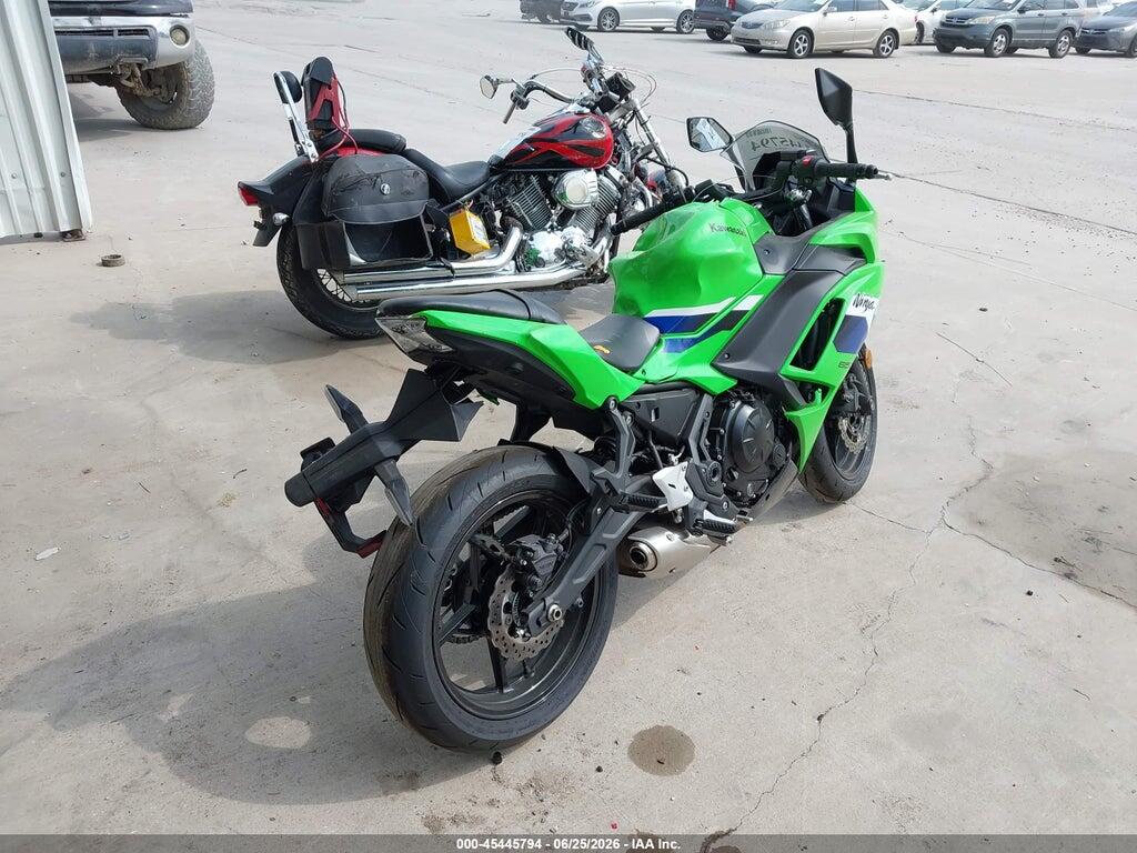 ML5EXEP11TDAG9928 2026 KAWASAKI EX650 photo no. 4