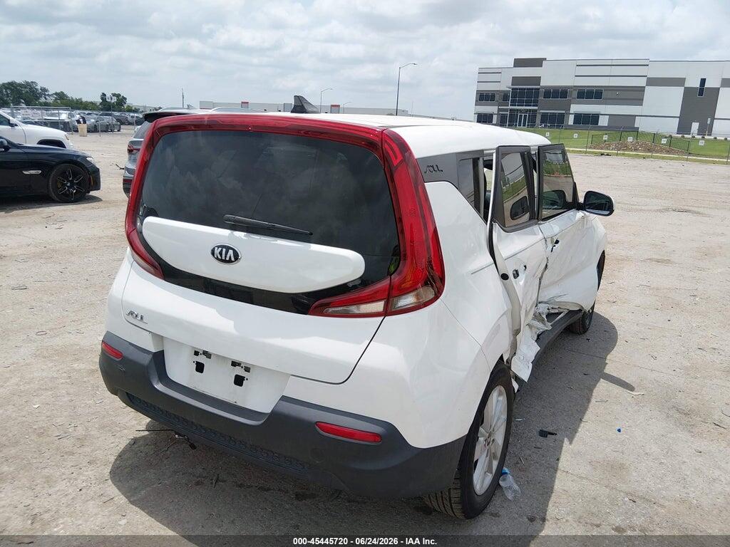KNDJ23AUXL7037375 2020 KIA SOUL photo no. 4