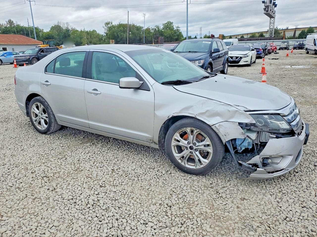 2012 FORD FUSION SE — Фото 4 из 12