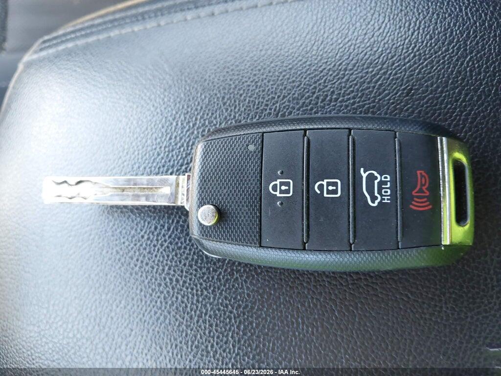 KNDPMCAC8H7235066 2017 KIA SPORTAGE photo no. 11