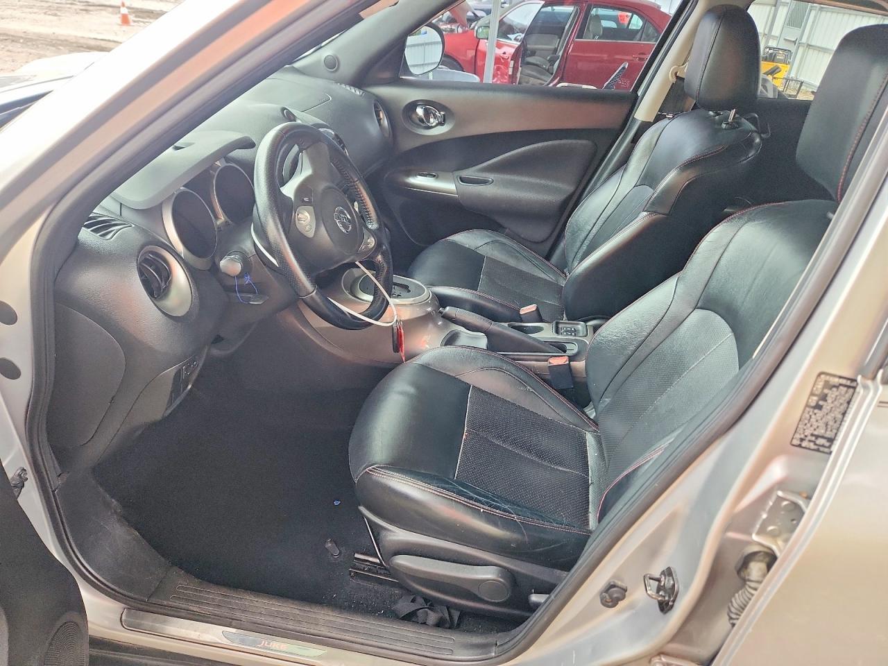 2012 NISSAN JUKE S — Фото 7 из 12
