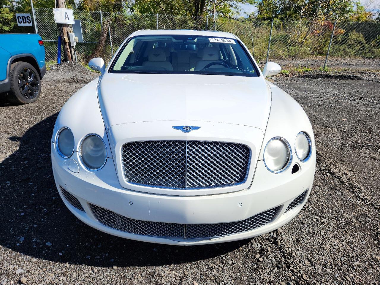 2013 BENTLEY CONTINENTAL FLYING SPUR SPEED — Фото 5 из 12