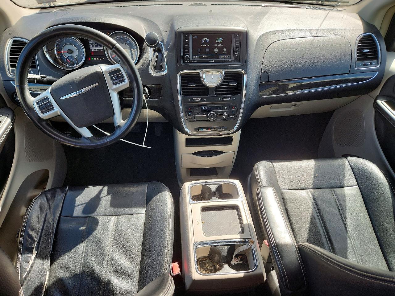 2013 CHRYSLER TOWN & COUNTRY TOURING — Фото 8 из 13
