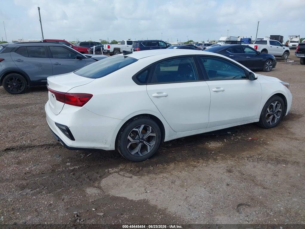 3KPF24AD9ME350480 2021 KIA FORTE photo no. 4