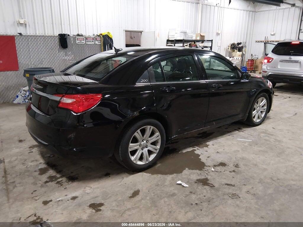 1C3CCBBB7CN130660 2012 CHRYSLER 200 photo no. 4