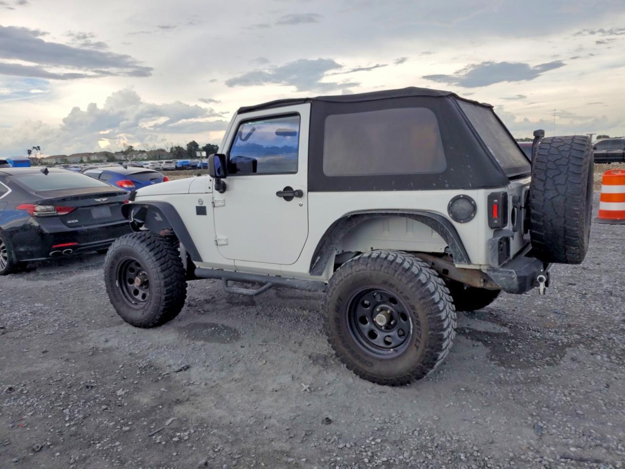 2013 JEEP WRANGLER SPORT — Фото 2 из 13